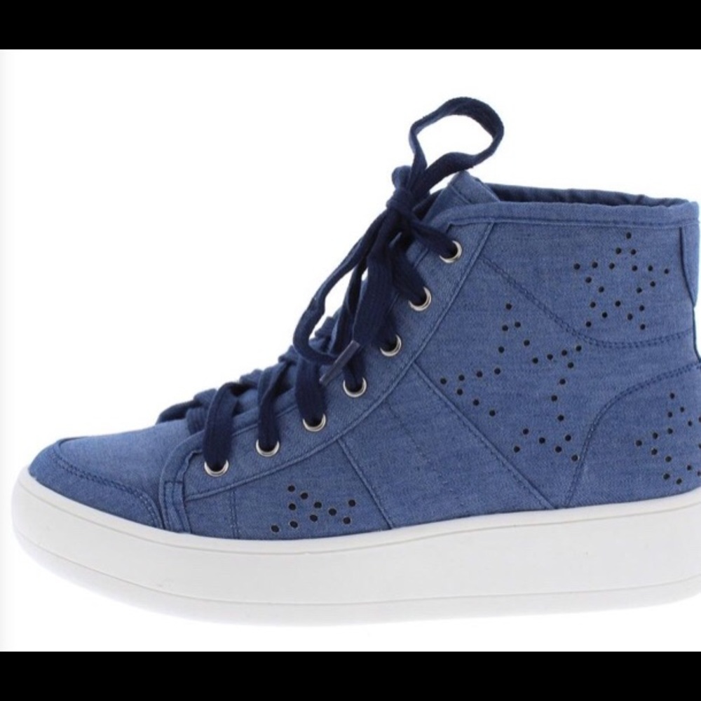 NIB VEGAN Hitop Platform Canvas Star Sneakers